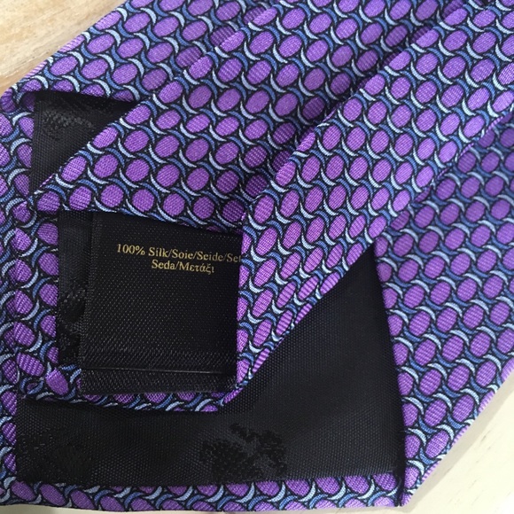 Brooks Brothers Tie EUC - Picture 4 of 5